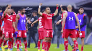 Toluca se convirtió en el primer finalista al vencer al América con global de 3-2.