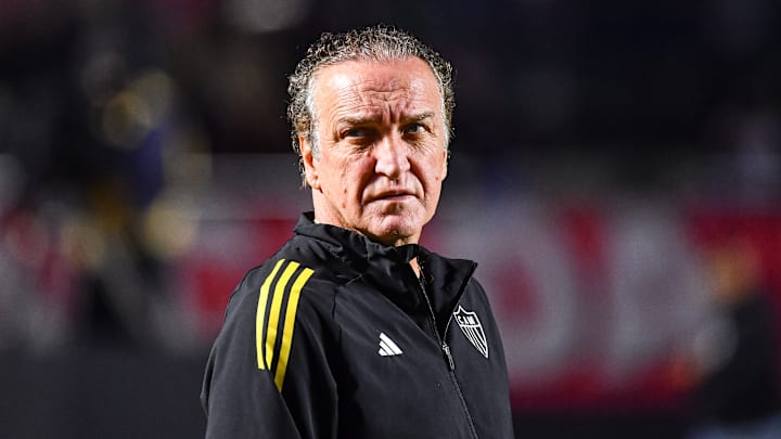 Cuca está em sua quarta passagem pelo comando do Atlético Cuca está em sua quarta passagem pelo comando do Atlético