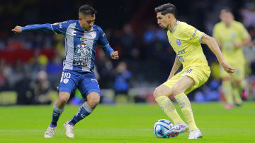 Erick Sánchez (left) will now be playing alongside Diego Valdés (right) in the América midfield after Pachuca agreed to sell the home-grown midfielder to the defending Liga MX champions.