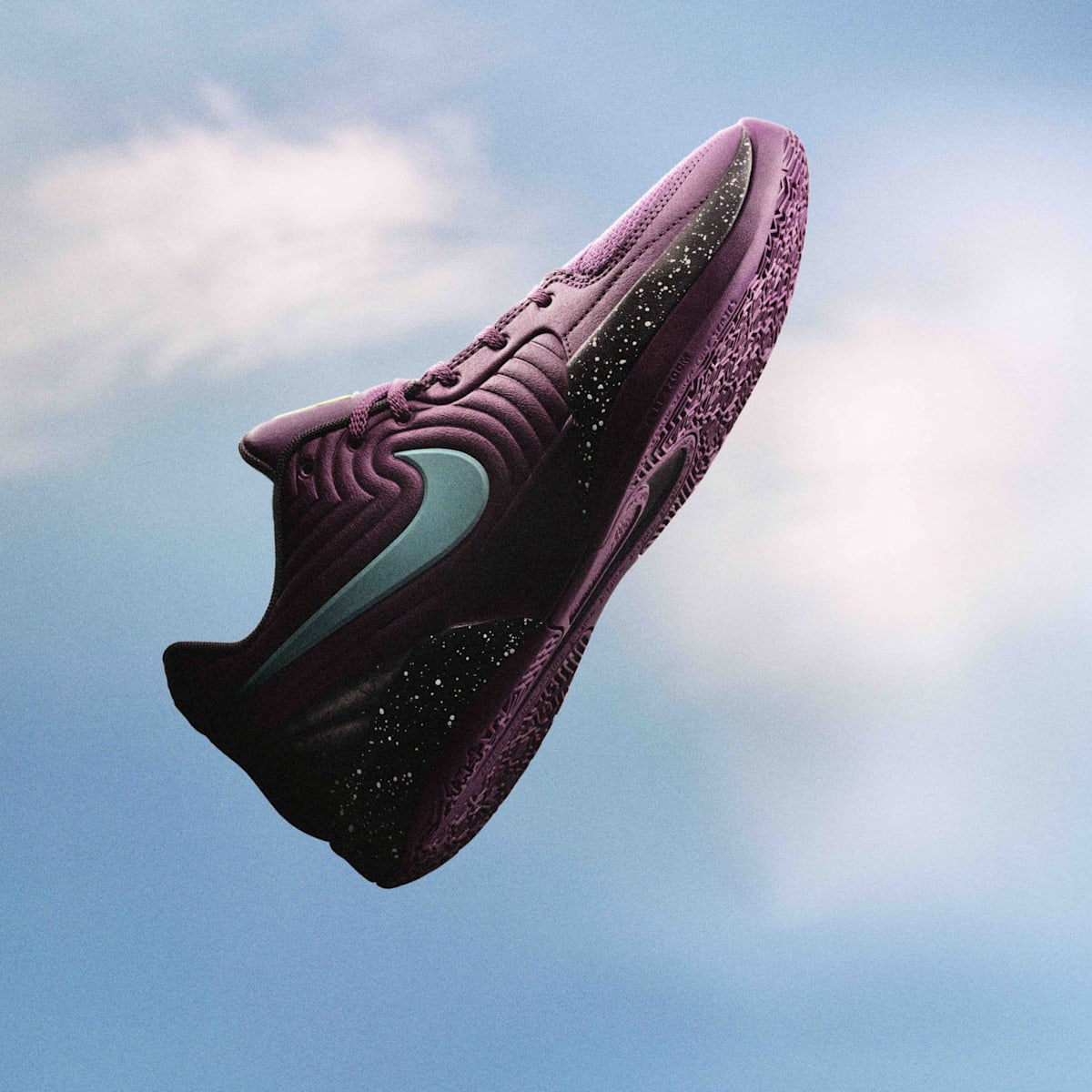 Purple nike shoes 2017 cheap