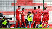 Jugadores del Toluca celebran un gol ante Puebla.