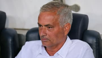 José Mourinho veut recruter un joueur offensif du FC Barcelone.