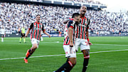 São Paulo saiu na frente, mas sofreu o empate em pênalti polêmico