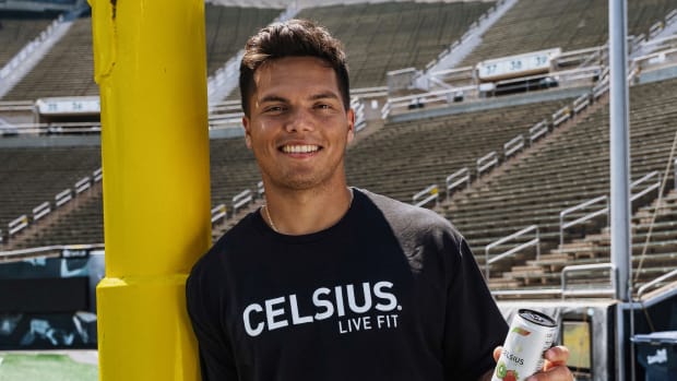 Oregon Ducks Quarterback Dillon Gabriel's New NIL Deal