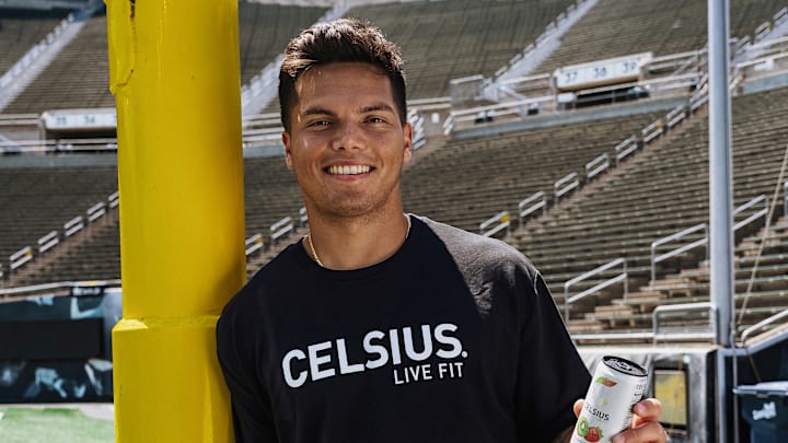 Oregon Ducks Quarterback Dillon Gabriel's New NIL Deal