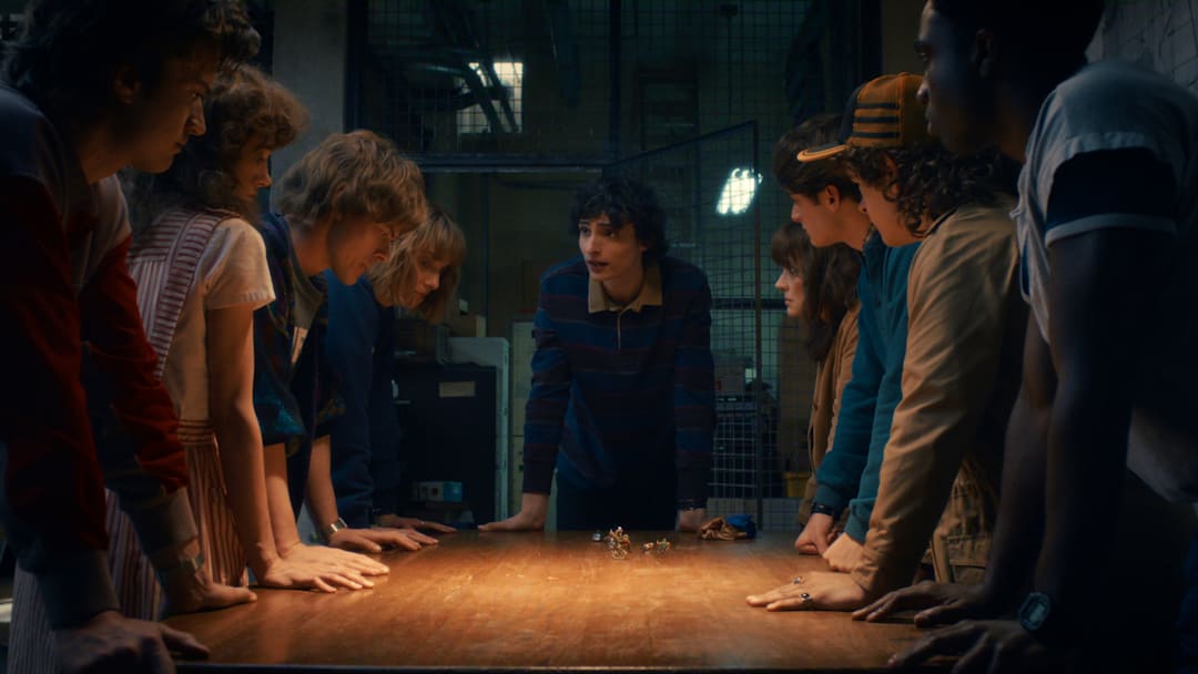 STRANGER THINGS: SEASON 5. (L to R) Joe Keery as Steve Harrington, Natalia Dyer as Nancy Wheeler, Charlie Heaton as Jonathan Byers, Maya Hawke as Robin Buckley, Finn Wolfhard as Mike Wheeler, Winona Ryder as Joyce Byers, Noah Schnapp as Will Byers, Gaten Matarazzo as Dustin Henderson, and Caleb McLaughlin as Lucas Sinclair in Stranger Things: Season 5. Cr. COURTESY OF NETFLIX © 2025 STRANGER THINGS: SEASON 5. (L to R) Joe Keery as Steve Harrington, Natalia Dyer as Nancy Wheeler, Charlie Heaton as Jonathan Byers, Maya Hawke as Robin Buckley, Finn Wolfhard as Mike Wheeler, Winona Ryder as Joyce Byers, Noah Schnapp as Will Byers, Gaten Matarazzo as Dustin Henderson, and Caleb McLaughlin as Lucas Sinclair in Stranger Things: Season 5. Cr. COURTESY OF NETFLIX © 2025