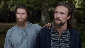 Vikings: Valhalla. (L to R) Sam Corlett as Leif Eriksson, Leo Suter as Harald Sigurdsson in episode 205 of Vikings: Valhalla. Cr. Courtesy of Netflix © 2022
