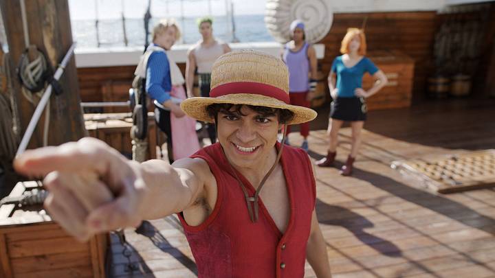 One Piece. (L to R) Taz Skylar as Sanji, Mackenyu as Roronoa Zoro, Iñaki Godoy as Monkey D. Luffy, Jacob Romero as Usopp, Emily Rudd as Nami in season 2 of One Piece. Courtesy Of Netflix © 2026