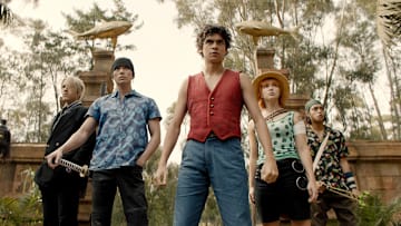 One Piece. (L to R) Taz Skylar as Sanji, Mackenyu Arata as Roronoa Zoro, Iñaki Godoy as Monkey D. Luffy, Emily Rudd as Nami, Jacob Romero Gibson as Usopp in season 1 of One Piece