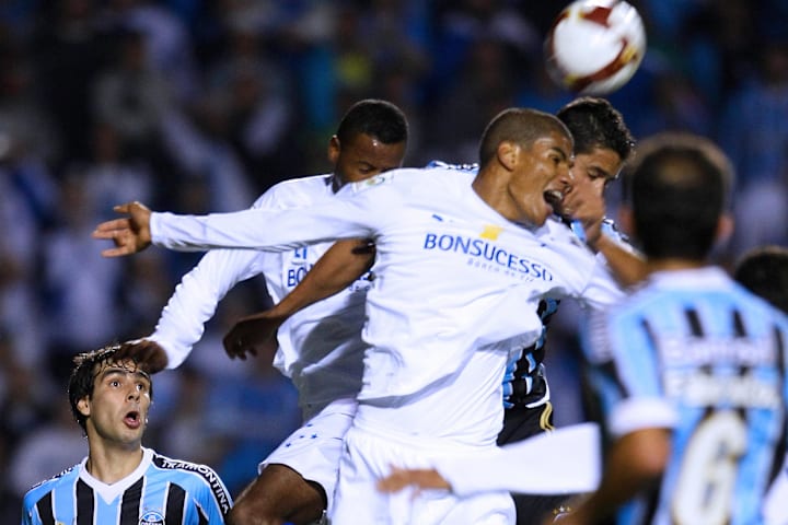 5 jogos históricos entre Grêmio e Cruzeiro