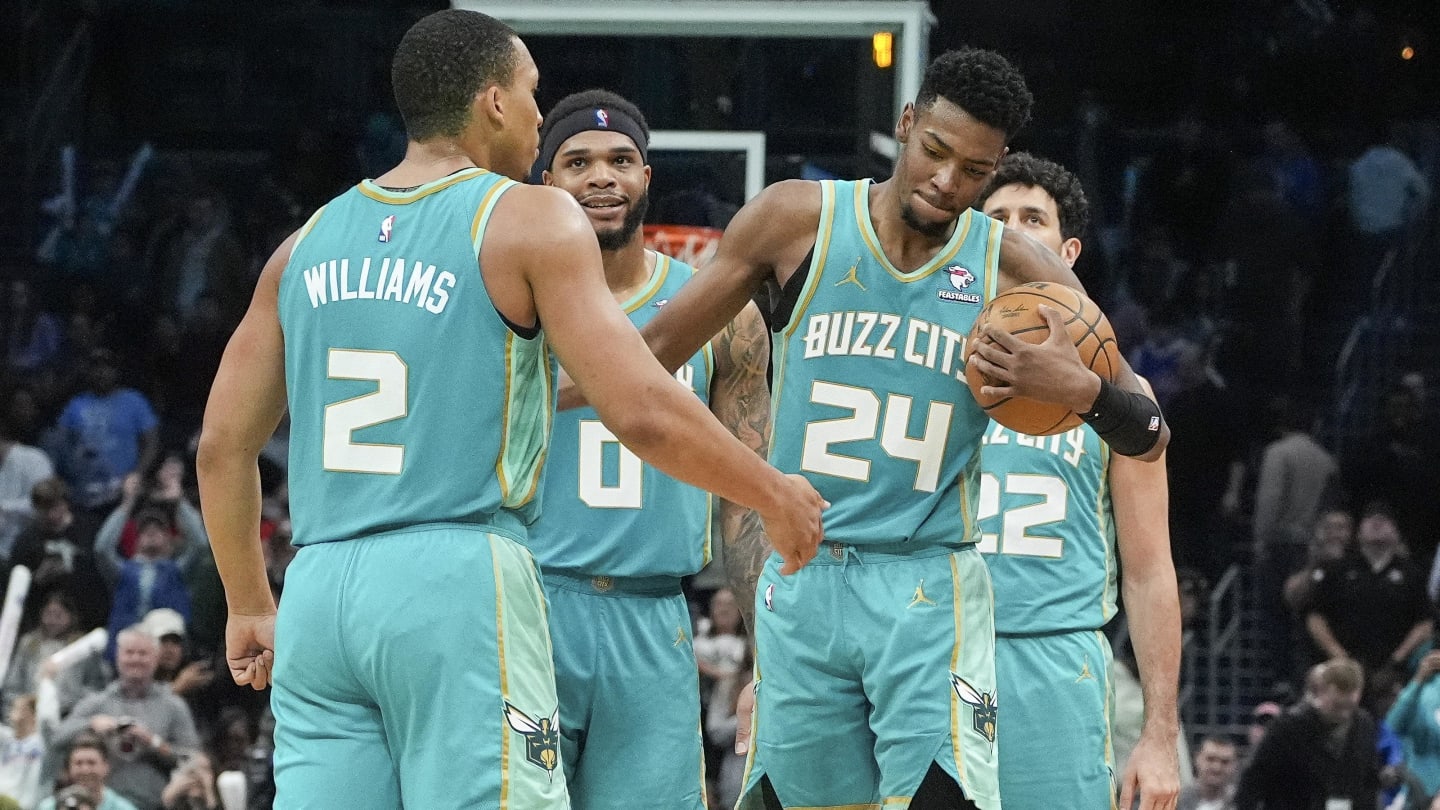 Charlotte Hornets Show Solidarity with New Head Coach Charles Lee at Eastern Conference Finals