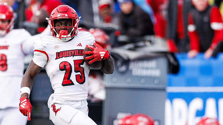Louisville Cardinals running back Isaac Brown (25)