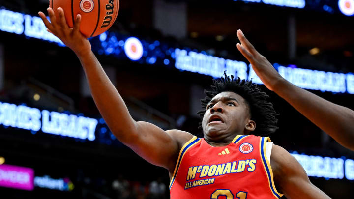 Apr 2, 2024; Houston, TX, USA; McDonald's All American West guard Karter Knox (21) shoots around McDonald's All American East forward Jayden Quaintance (21) during the second half at Toyota Center. Mandatory Credit: Maria Lysaker-USA TODAY Sports