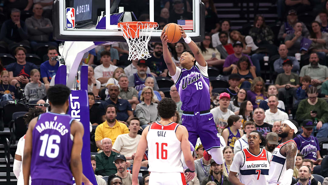 Mar 25, 2026; Salt Lake City, Utah, USA;  Utah Jazz forward Ace Bailey (19) dunks the ball against the Washington Wizards during the second quarter at Delta Center. Mandatory Credit: Chris Nicoll-Imagn Images