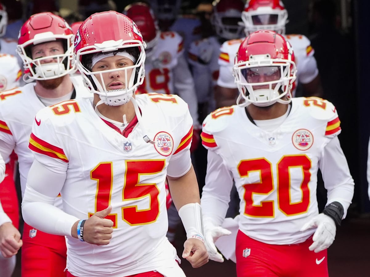 Chiefs Sign Surprise LT Upgrade in Big Week 12 Move