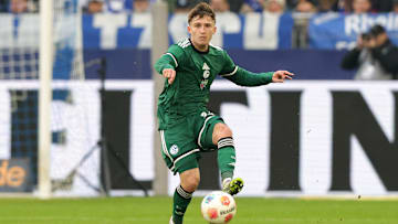 Wie lange spielt Vitalie Becker noch für den FC Schalke 04
