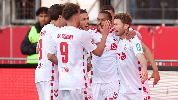 Florian Kainz im Köln-Trikot. Am 34. Spieltag kann der Effzeh aufsteigen. Florian Kainz im Köln-Trikot. Am 34. Spieltag kann der Effzeh aufsteigen.