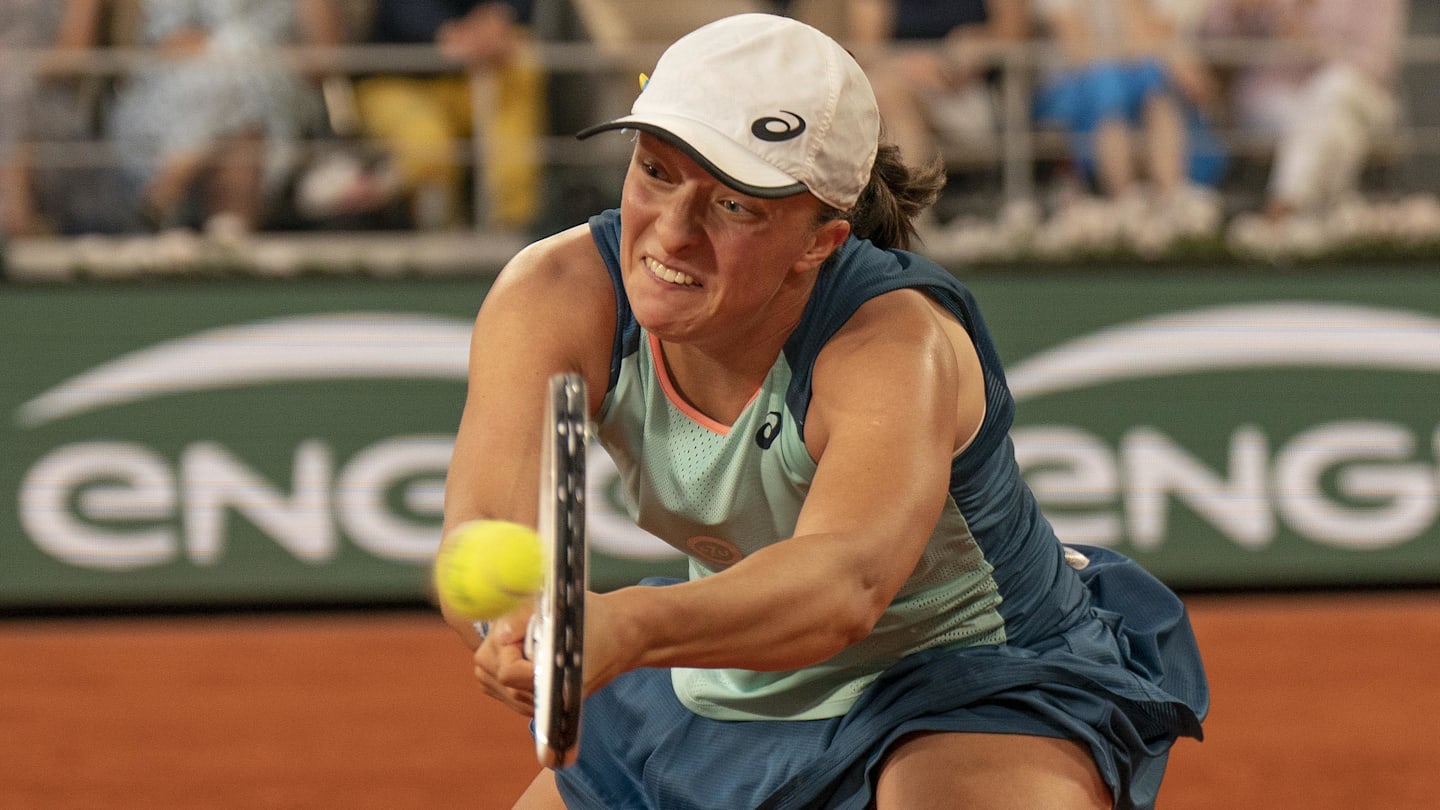 Iga Swiatek vs Lesley Kerkhove Odds, Prediction and Betting Trends for