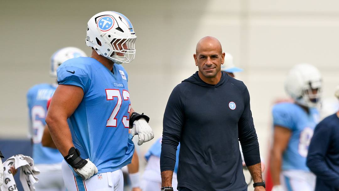 Aug 3, 2026; Nashville, TN, USA; Tennessee Titans head coach Robert Saleh talks with guard Cordell Volson (73) during training camp at Vanderbilt Health Football Center. Mandatory Credit: Steve Roberts-Imagn Images Aug 3, 2026; Nashville, TN, USA; Tennessee Titans head coach Robert Saleh talks with guard Cordell Volson (73) during training camp at Vanderbilt Health Football Center. Mandatory Credit: Steve Roberts-Imagn Images