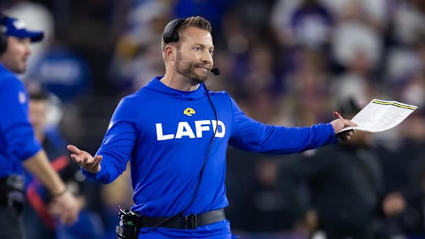 Sean McVay during a game against the Minnesota Vikign