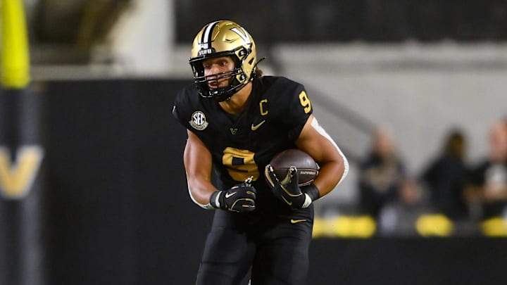  Vanderbilt Commodores tight end Eli Stowers 