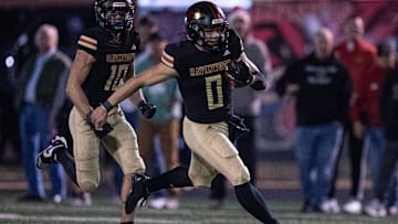 Ravenwood faces off against Oakland on December 6 at 7:00 p.m. in the Class 6A finals.