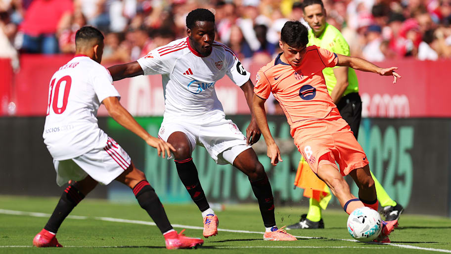 Pedri against Sevilla.