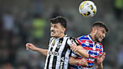 Meia tem 22 anos e contrato com o Galo até 2025