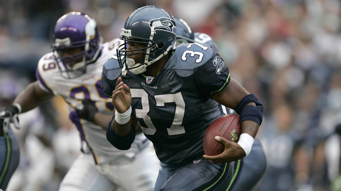 Seattle Seahawks Star Shaun Alexander Remains Egregious Hall of Fame Snub - Vimarsana News