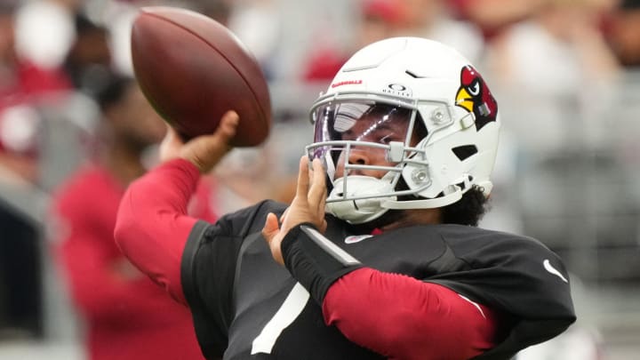 Arizona Cardinals quarterback Kyler Murray (1) throws the ball during training camp at State Farm Stadium in Glendale, Ariz., on Saturday, Aug. 3, 2024.