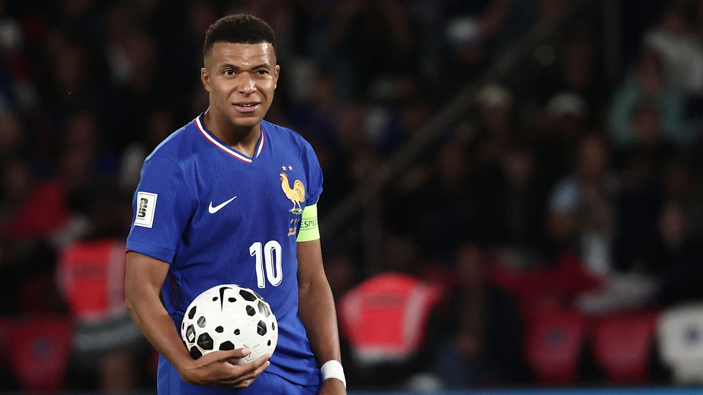 Equipe de France - Islande (2-1) : Les notes des Bleus qui s'imposent au Parc des Princes grâce à Mbappé et Barcola
