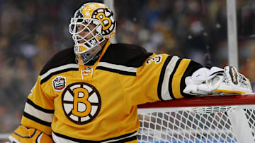 2010 Bridgestone Winter Classic - Philadelphia Flyers v Boston Bruins