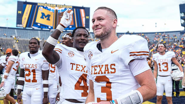 Texas quarterback Quinn Ewers 