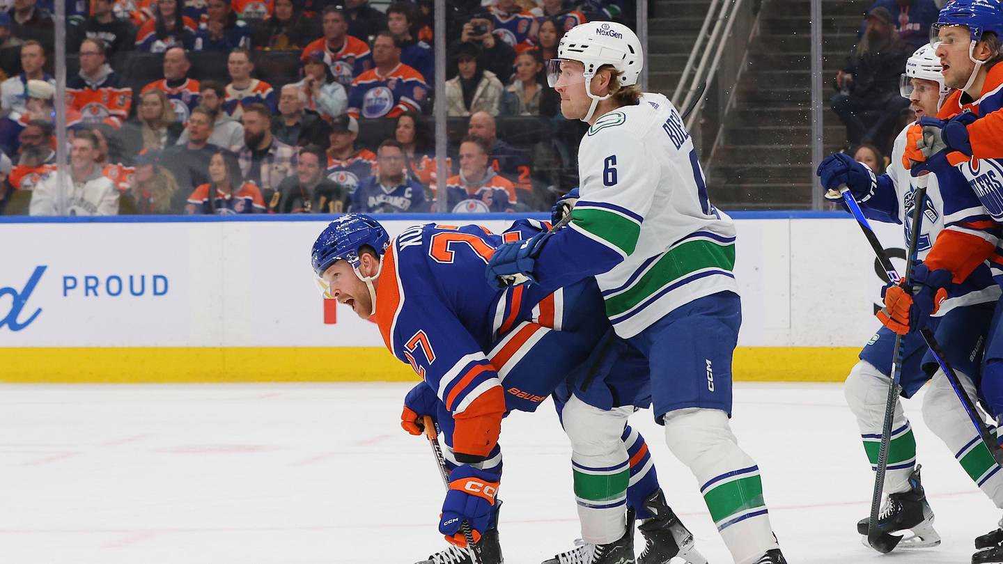 Edmonton Oilers Have Advantage In Every Area Vs Vancouver Canucks Second Round Series - Vimarsana News
