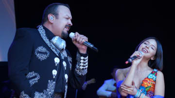 Pepe Aguilar viajaba con su hija Ángela en el avión privado