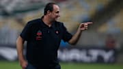 O treinador conquistou três títulos pelo Rubro-Negro
