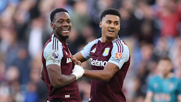 Jhon Duran (l.) und Ollie Watkins (r.)