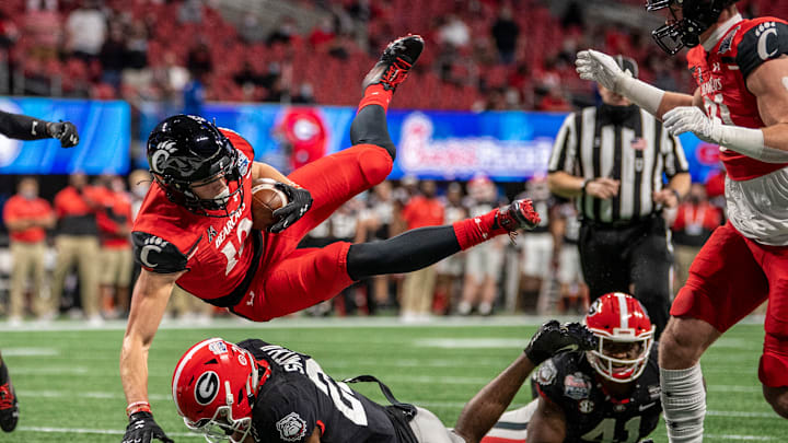 Chick-fil-A Peach Bowl - Cincinnati v Georgia