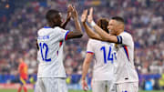 Randal Kolo Muani, Kylian Mbappe