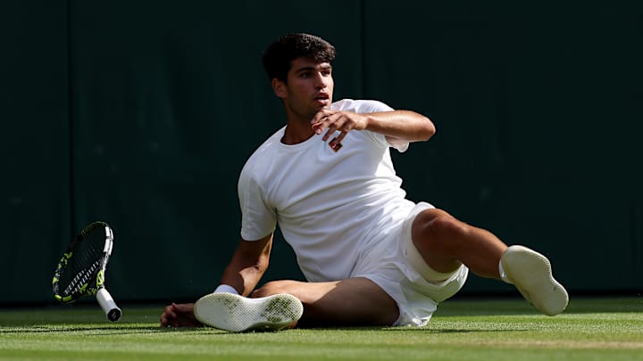 Carlos Alcaraz tras caer ante Jannik Sinner en la final de Wimbledon 2025.