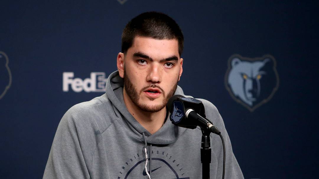 Sep 28, 2026; Memphis, TN, USA; Memphis Grizzlies center Zach Edey (14) speaks at media day at FedEx Forum. Mandatory Credit: Petre Thomas-Imagn Images Sep 28, 2026; Memphis, TN, USA; Memphis Grizzlies center Zach Edey (14) speaks at media day at FedEx Forum. Mandatory Credit: Petre Thomas-Imagn Images