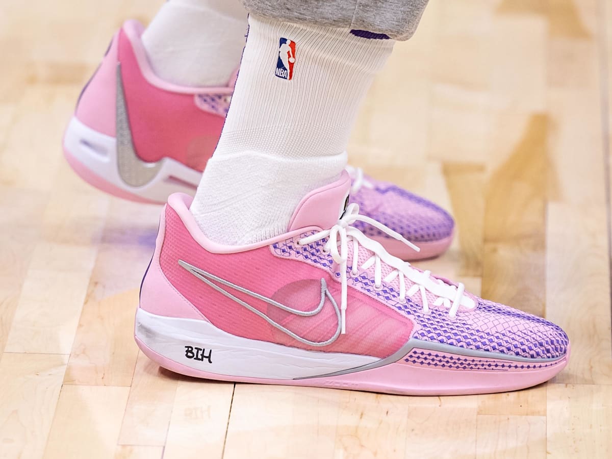 NIKE SABRINA IONESCU グレー/ピンク NIKE SABRINA IONESCU グレー/ピンク