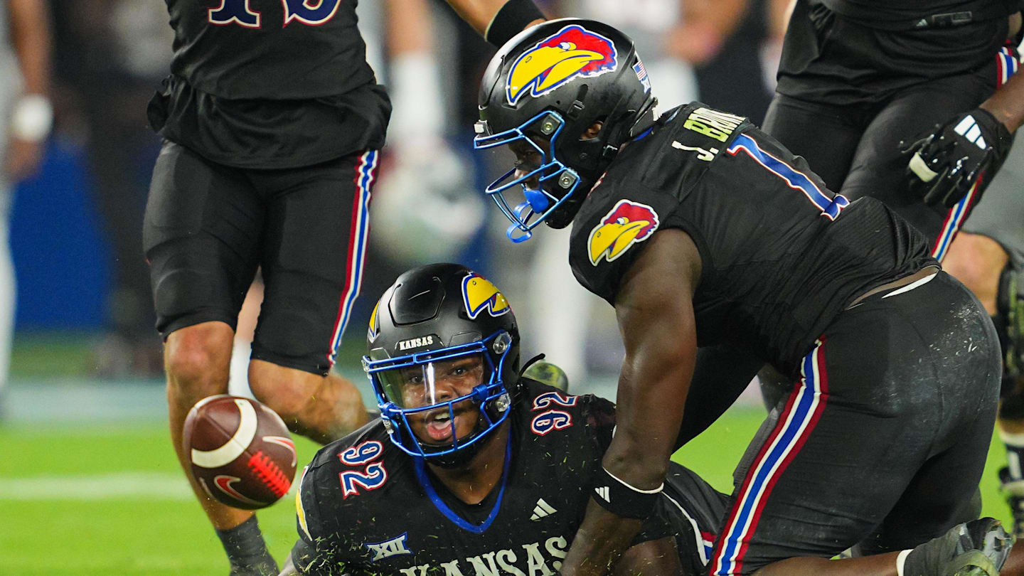 Kansas-UNLV Game Featured One of Wildest Fumble Plays of College Football Season