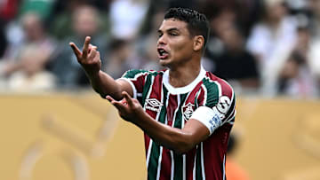 Thiago Silva não atuou diante do Mamelodi