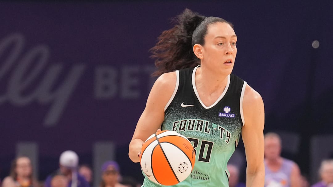 Sep 19, 2025; Phoenix, Arizona, USA; New York Liberty forward Breanna Stewart (30) dribbles against the Phoenix Mercury during the first half of game three of round one for the 2025 WNBA Playoffs at PHX Arena. Mandatory Credit: Joe Camporeale-Imagn Images