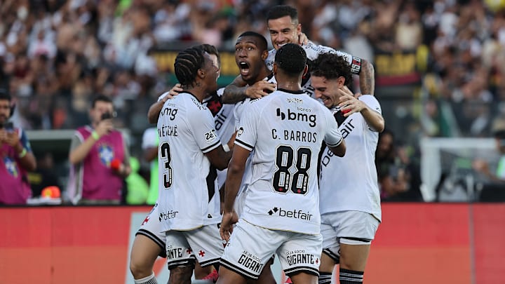 Vasco volta a campo no dia 15 de outubro