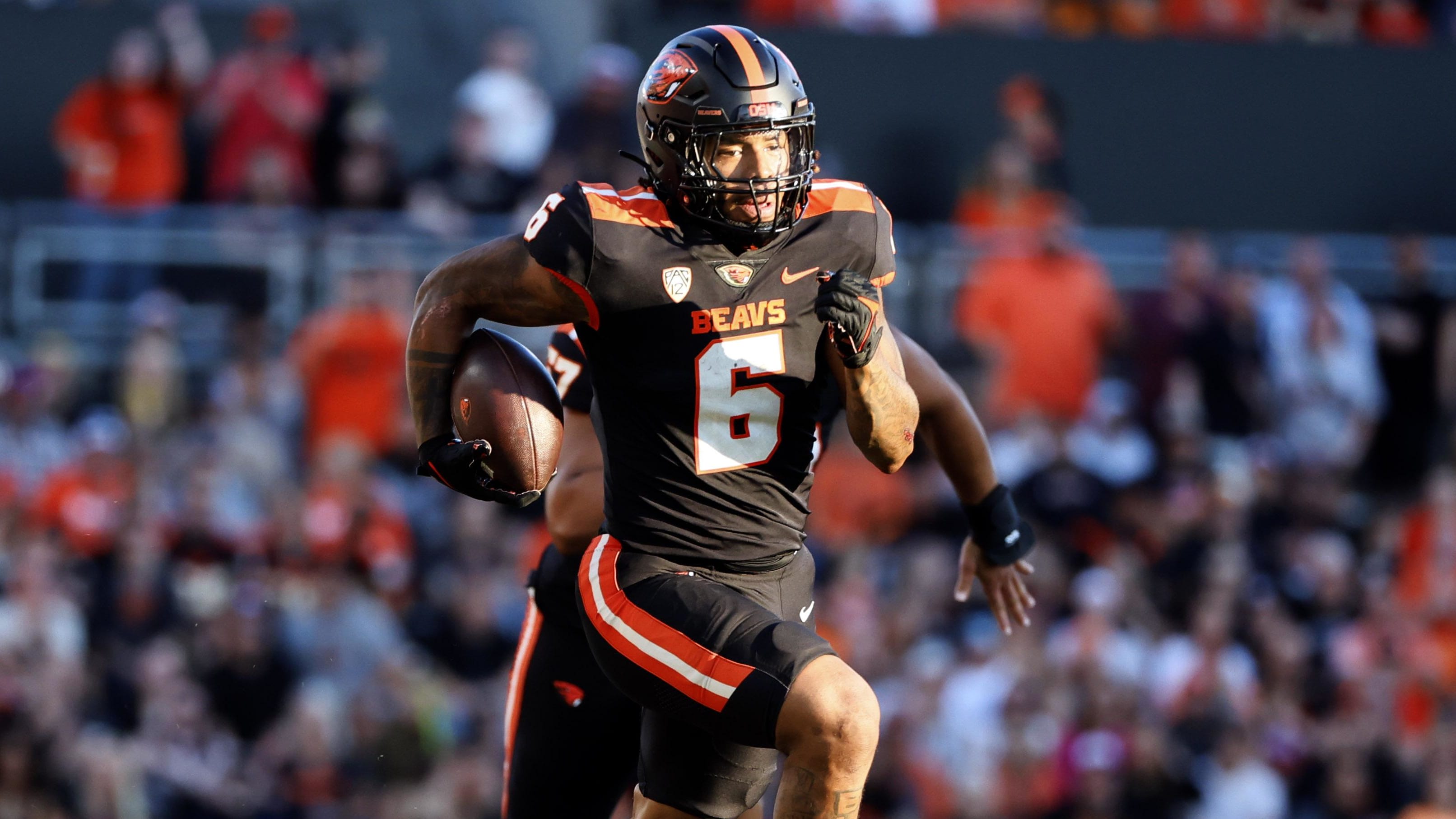 Oregon State running back Damien Martinez will enter the college football transfer portal.