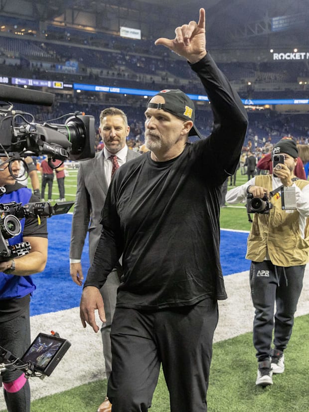 Washington Commanders head coach Dan Quinn.
