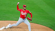 Cincinnati Reds starting pitcher Hunter Greene (21) delivers a pitch in the first inning of the MLB National League Wild Card Game 1 between the Cincinnati Reds and LA Dodgers, Tuesday, Sept. 30, 2025, at Dodger Stadium in Los Angeles, California.