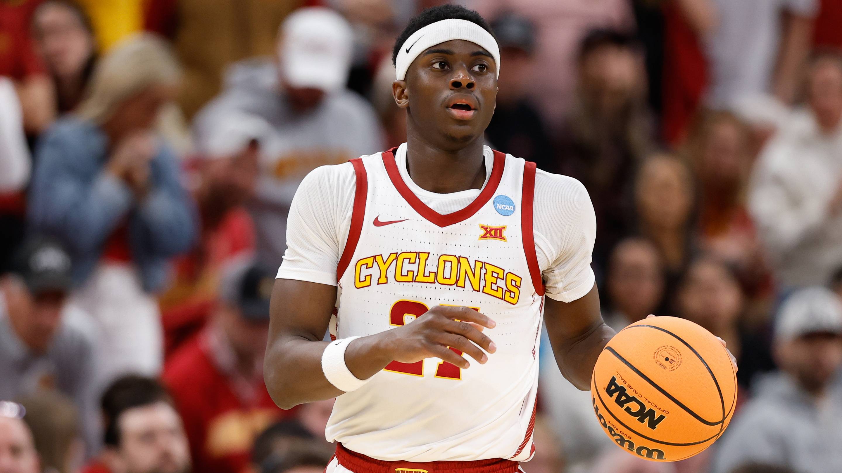 Mar 27, 2026; Chicago, IL, USA; Iowa State Cyclones guard Killyan Toure (27) moves the ball in the first half against the Tennessee Volunteers during a Sweet Sixteen game of the Midwest Regional of the men's 2026 NCAA Tournament at United Center. Mandatory Credit: Kamil Krzaczynski-Imagn Images | IM